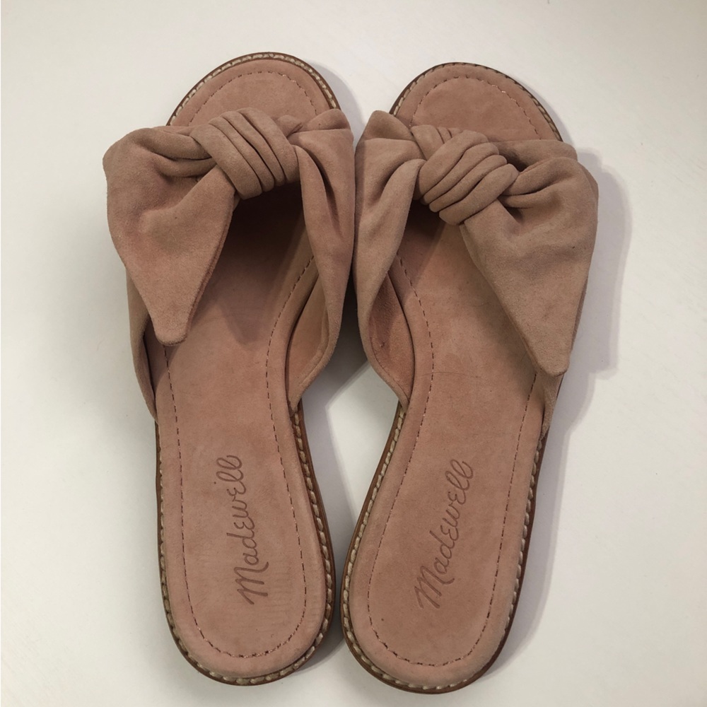The Naida Half-Bow Sandal - Blush - Size 6.5 Wmns